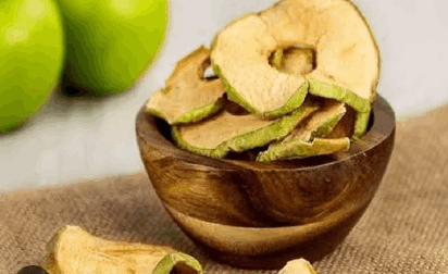 تصویر 2 از سیب سبز خشک خوش عطر مناسب میان وعده سالم و خوشمزه